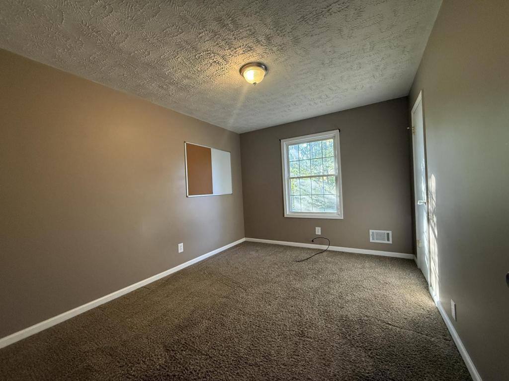 House for rent at 1402 N Miles St, Elizabethtown, KY 42701
