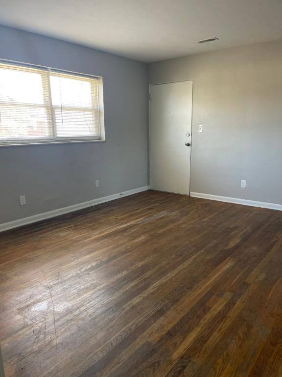 Apartment for rent at 1409 McDonald Ave #3, New Albany, IN 47150