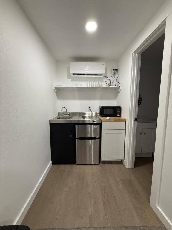 Apartment for rent at 5481 Tx-35, Rockport, TX 78382
