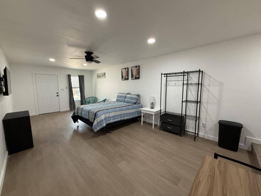 Apartment for rent at 5481 Tx-35, Rockport, TX 78382