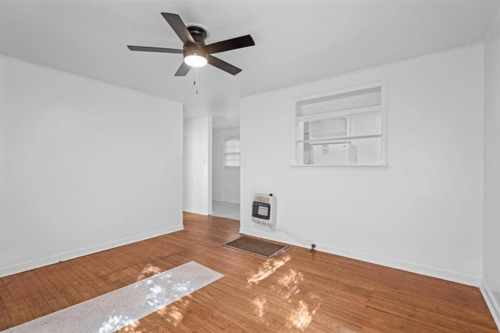 Townhouse for rent at 305 10th Ave NW, Ardmore, OK 73401