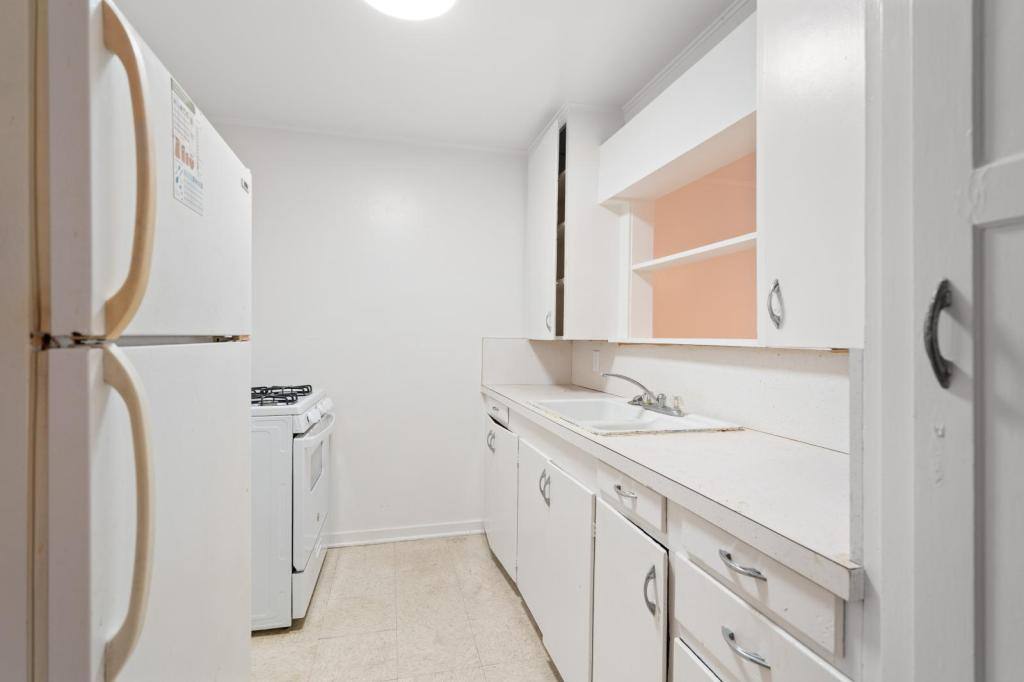 Townhouse for rent at 305 10th Ave NW, Ardmore, OK 73401