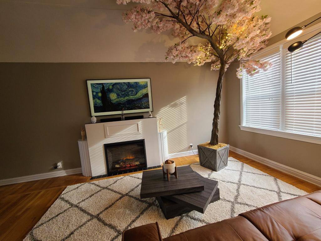 Apartment for rent at 7333 Amherst Ave, 1W, Saint Louis, MO 63130