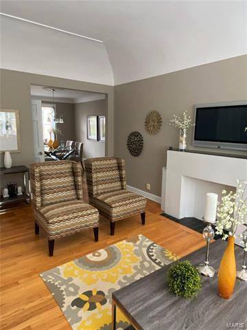 Apartment for rent at 7333 Amherst Ave, 1W, Saint Louis, MO 63130