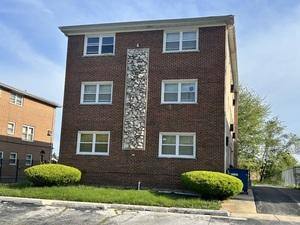 Apartment for rent at 1850 State St, Calumet City, IL 60409