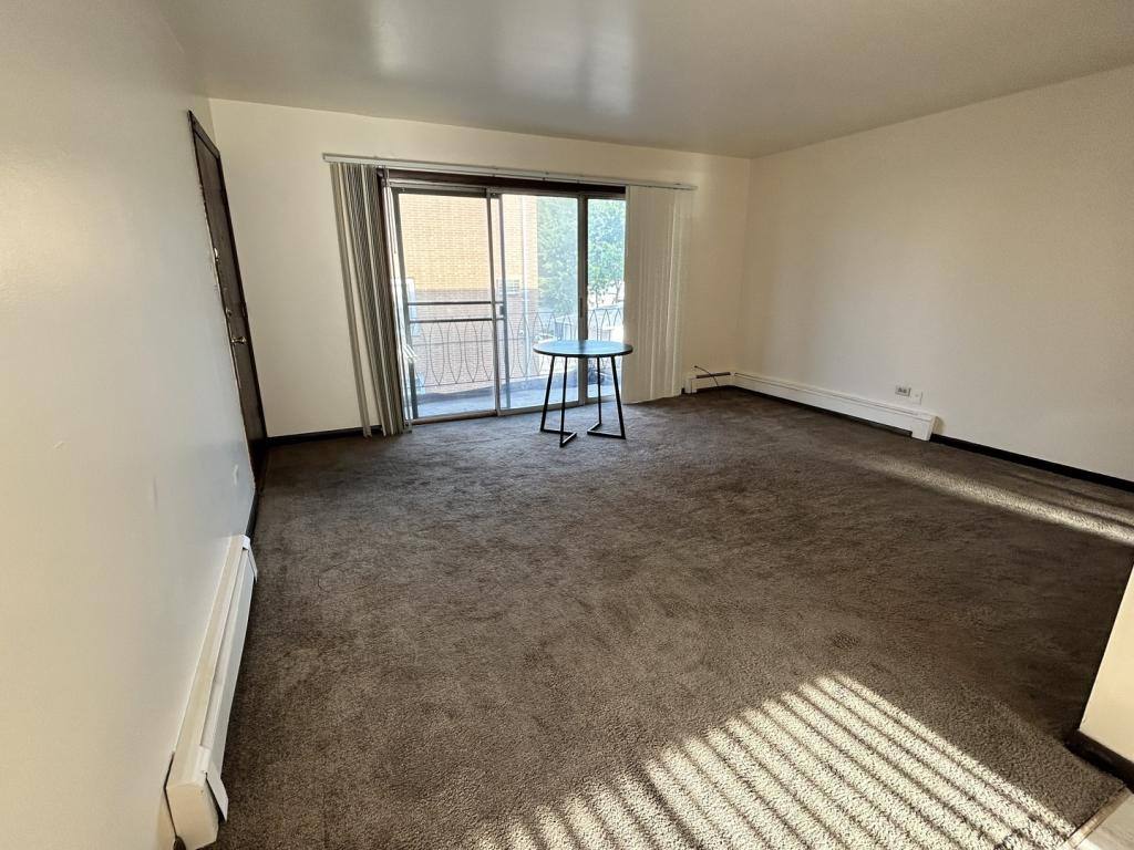 Apartment for rent at 1850 State St, Calumet City, IL 60409