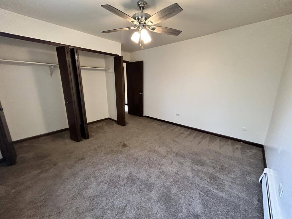 Apartment for rent at 1850 State St, Calumet City, IL 60409