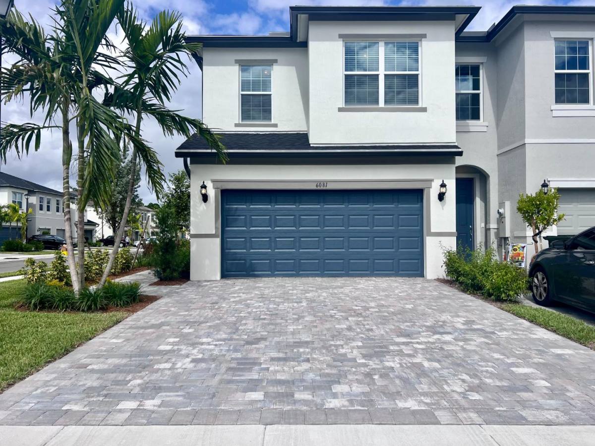 Townhouse for rent at 6081 Carre Way #GRAYT, West Palm Beach, FL 33415