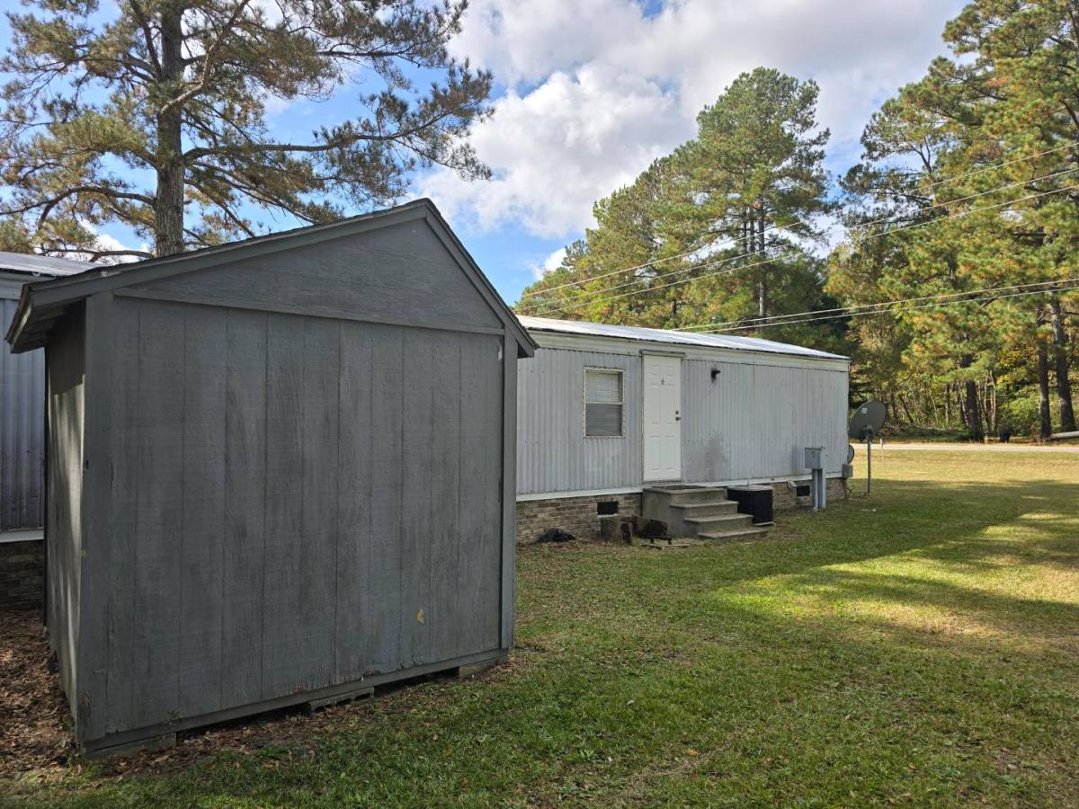 House for rent at 826 Rembrandt Rd, Fayetteville, NC 28314