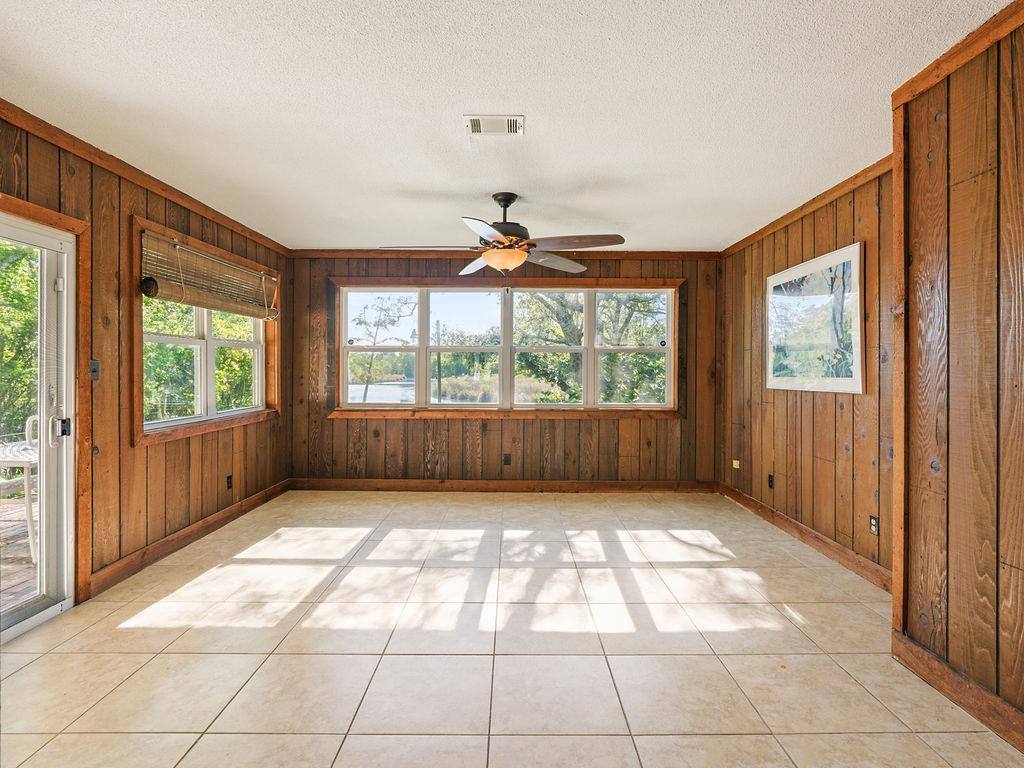 House for rent at 609 Dog Track Rd, Pensacola, FL 32506