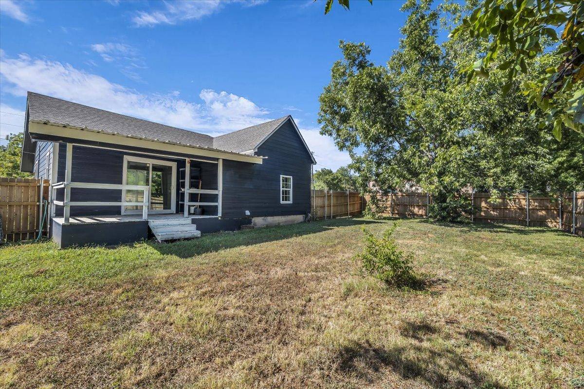 House for rent at 1215 W 5th St #CLIFT, Clifton, TX 76634