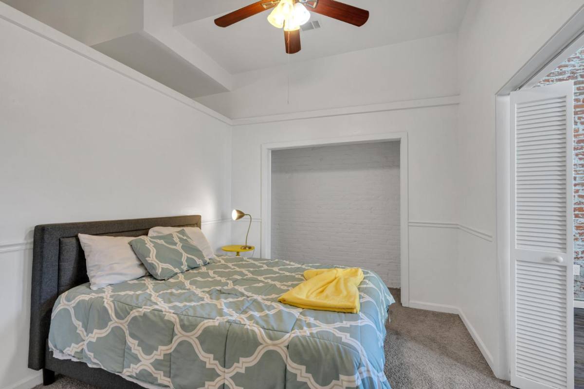 Apartment for rent at 331 Decatur St #2A, New Orleans, LA 70130
