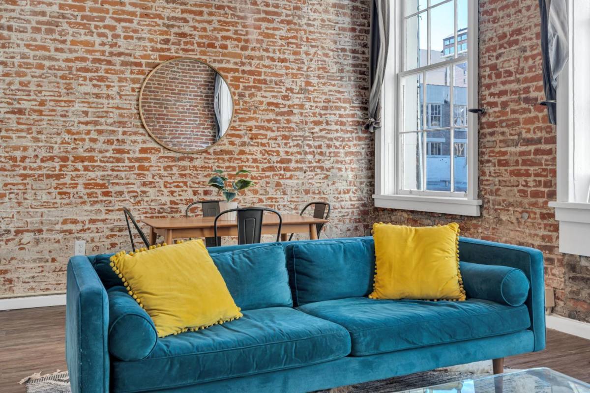 Apartment for rent at 331 Decatur St #2A, New Orleans, LA 70130