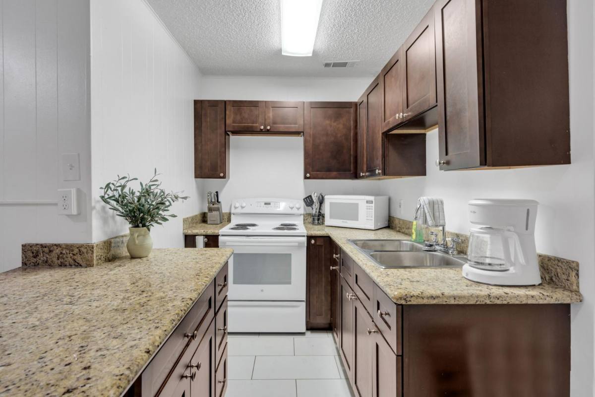 Apartment for rent at 331 Decatur St #2A, New Orleans, LA 70130