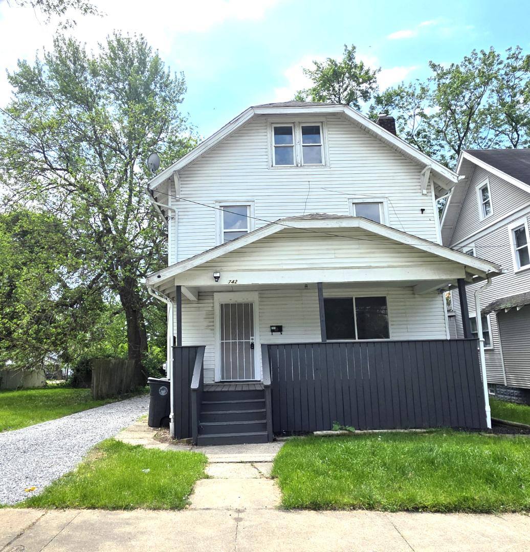 House for rent at 742 Excelsior Ave, Akron, OH 44306