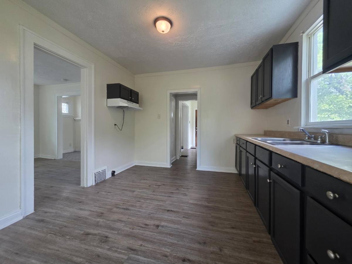 House for rent at 742 Excelsior Ave, Akron, OH 44306