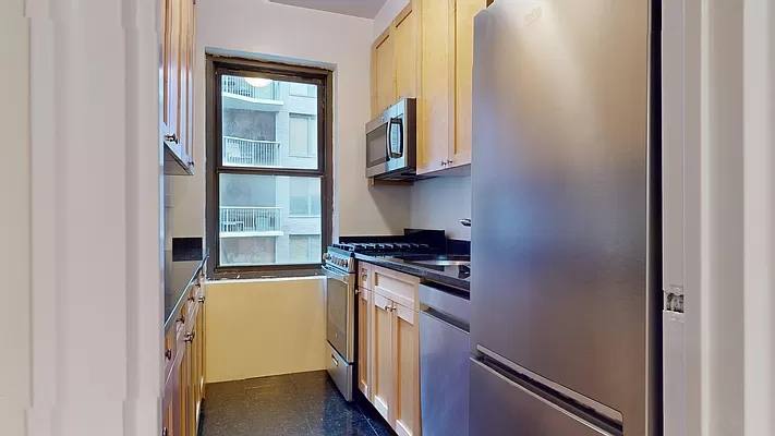 Apartment for rent at 141 E 56th St #6LL, New York, NY 10022