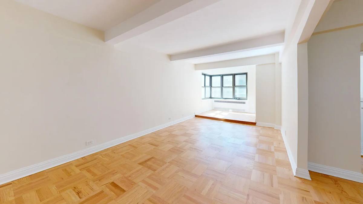 Apartment for rent at 141 E 56th St #7GG, New York, NY 10022