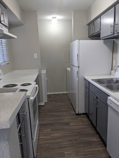 Apartment for rent at Oak Run Manor, 4100 Vista Rd, Pasadena, TX 77504
