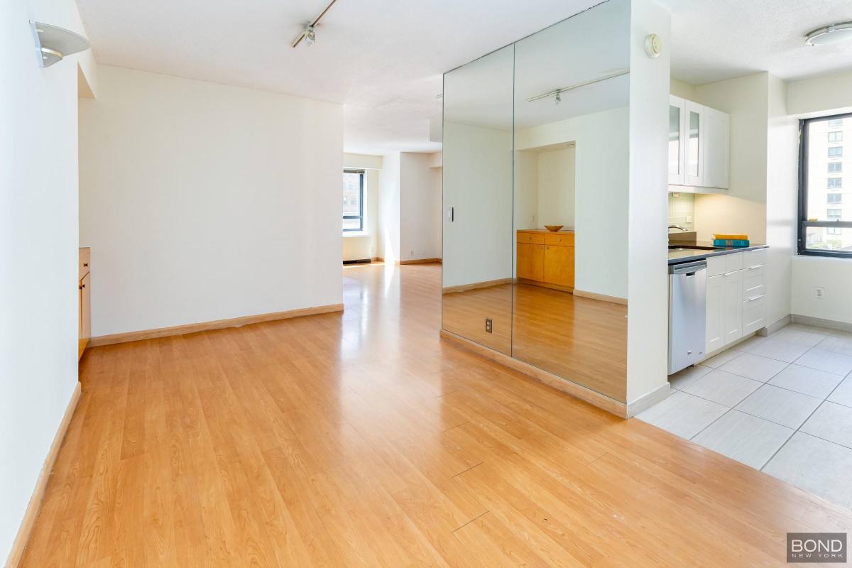 Condo for rent at 240 E 47th St #14F, New York, NY 10017