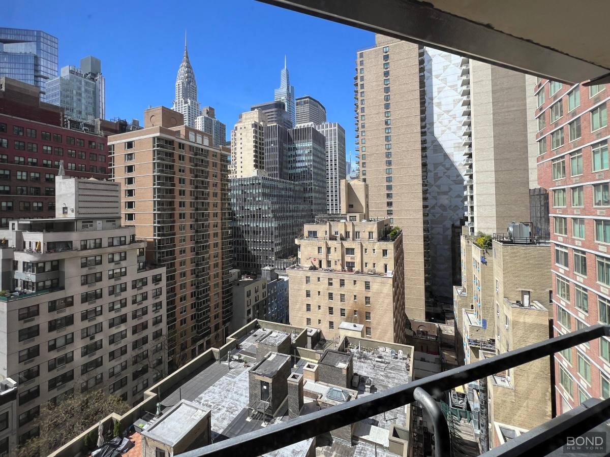 Condo for rent at 240 E 47th St #14F, New York, NY 10017