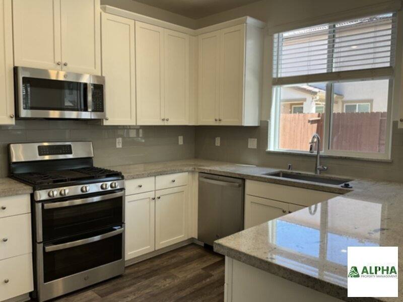 House for rent at 3249 Garibaldi Dr, Roseville, CA 95747