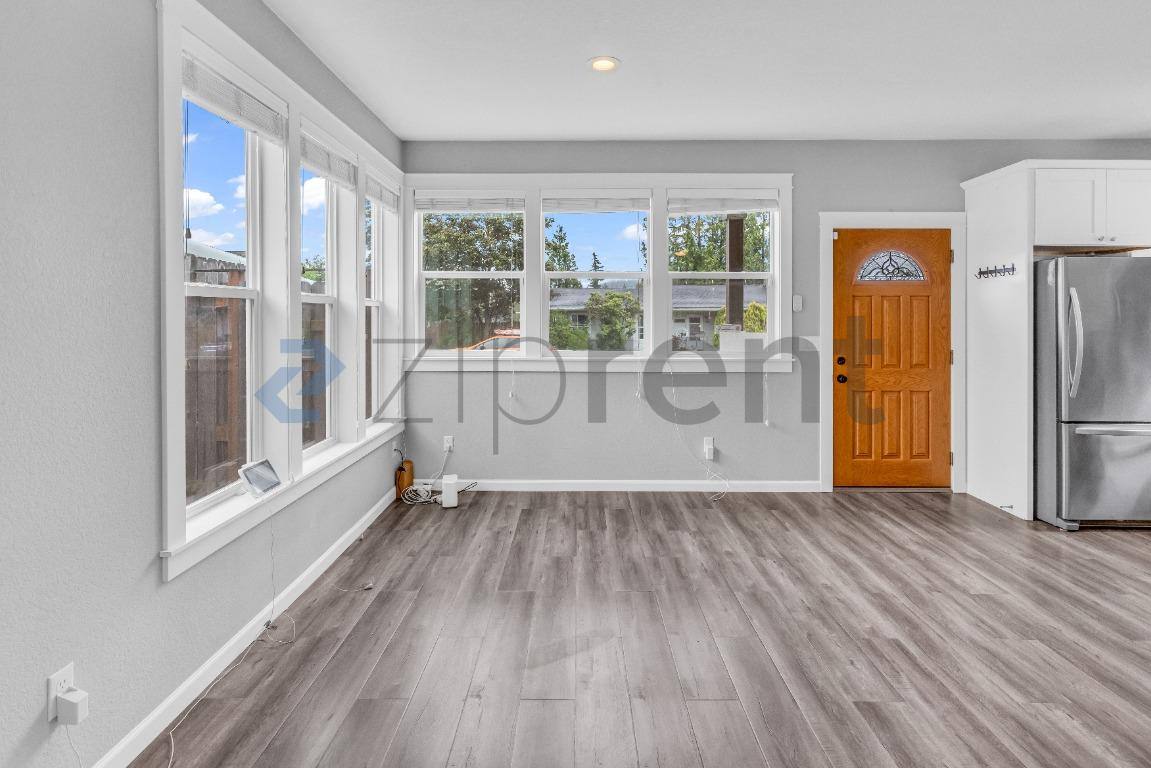 House for rent at 4451 SE 117th Ave, Portland, OR 97266