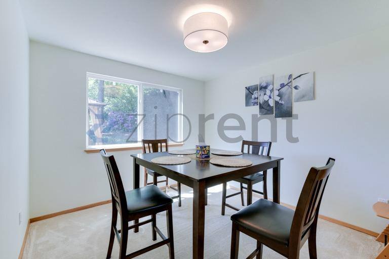 House for rent at 8835 SE 36th St, Mercer Island, WA 98040