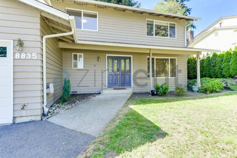 House for rent at 8835 SE 36th St, Mercer Island, WA 98040