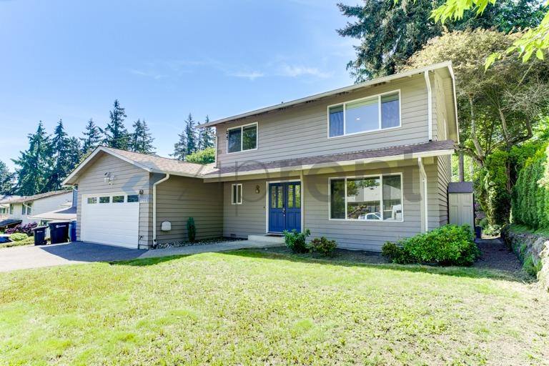 House for rent at 8835 SE 36th St, Mercer Island, WA 98040