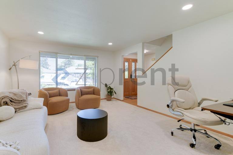 House for rent at 8835 SE 36th St, Mercer Island, WA 98040