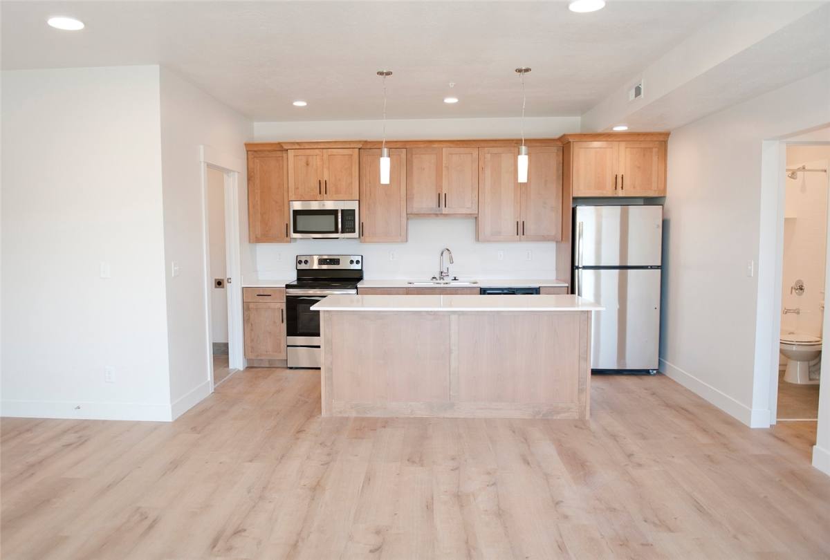 Apartment for rent at 105 W 100 S, Bountiful, UT 84010