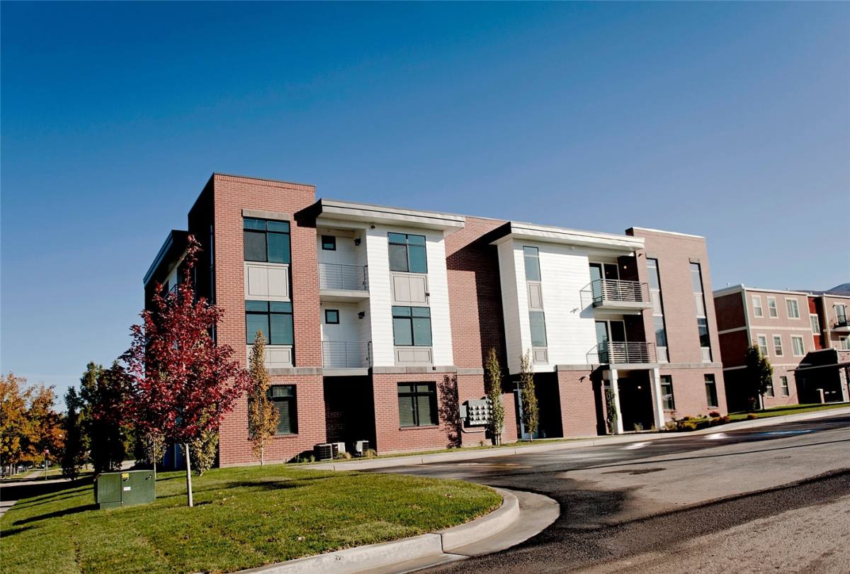 Apartment for rent at 105 W 100 S, Bountiful, UT 84010