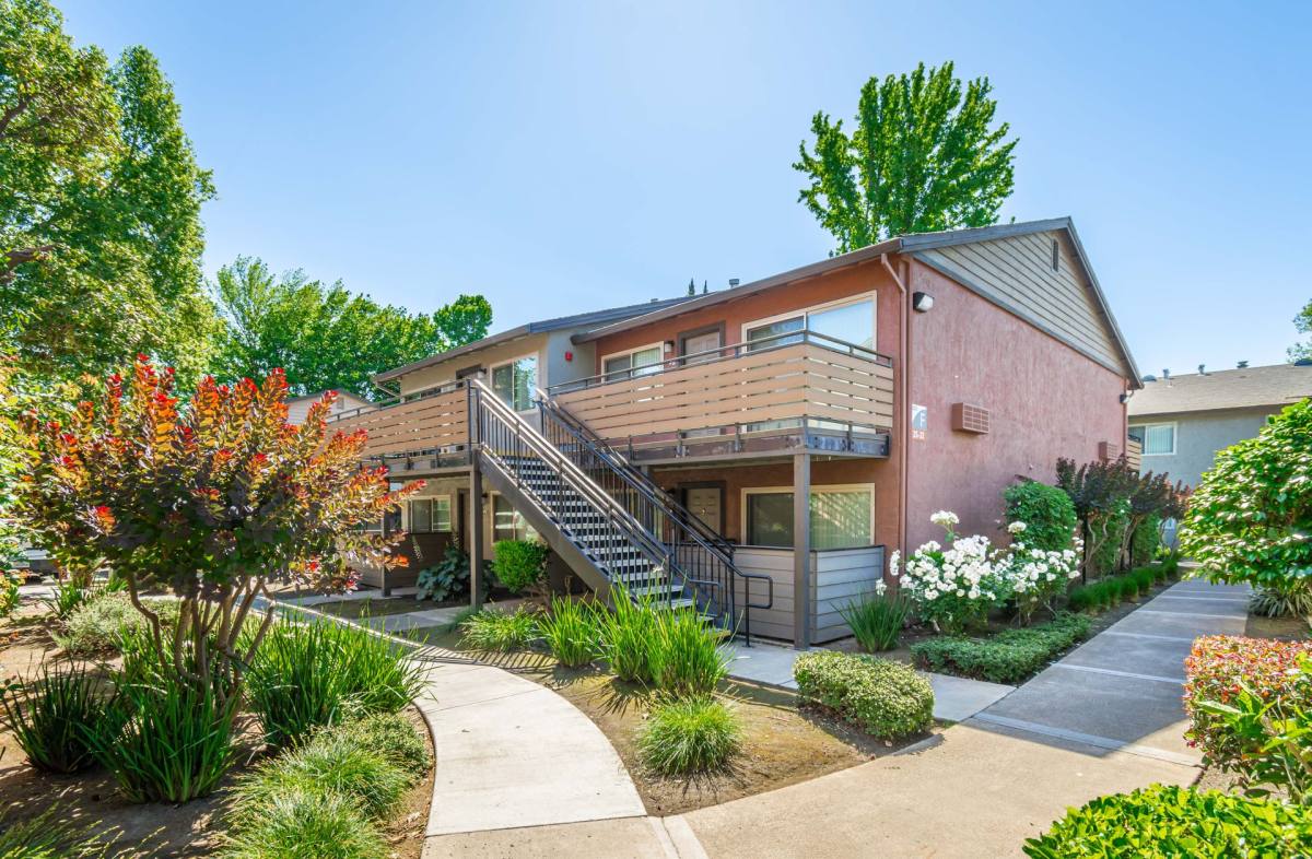 Townhouse for rent at 2707 La Verta Court, Rancho Cordova, CA 95670