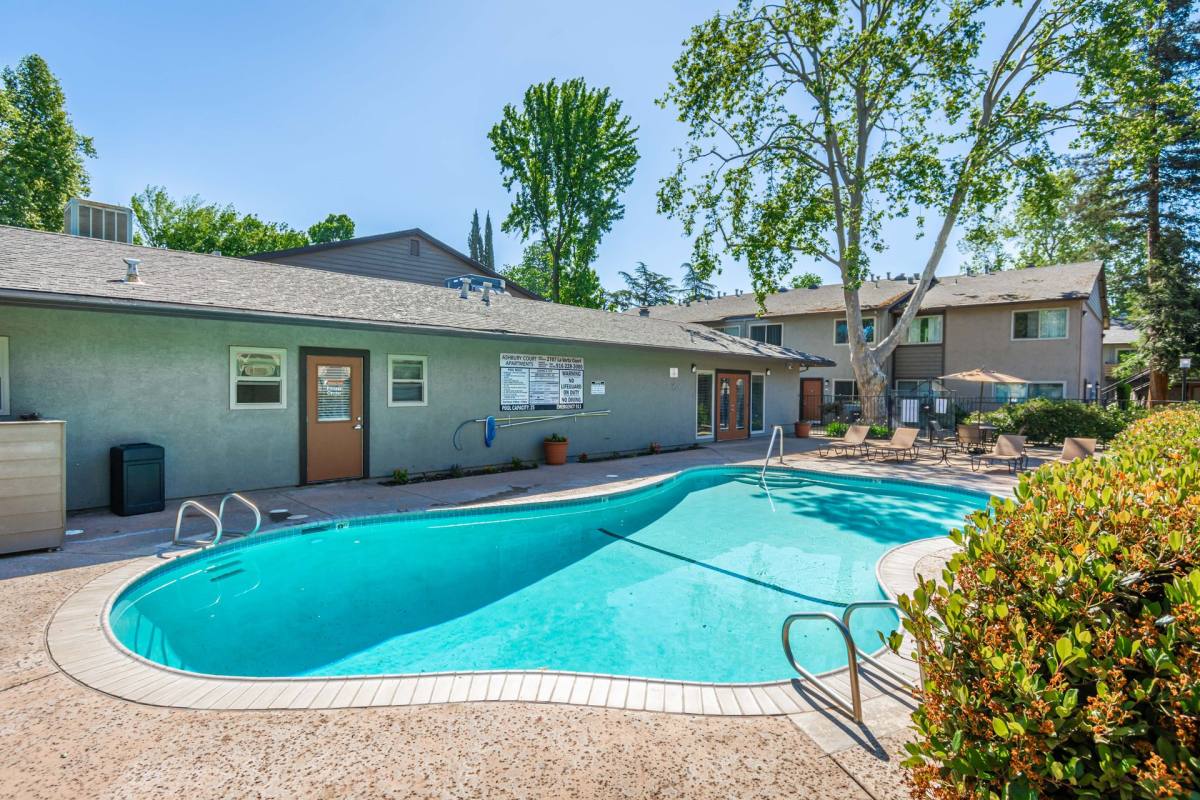 Townhouse for rent at 2707 La Verta Court, Rancho Cordova, CA 95670