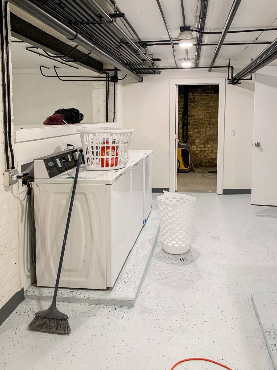 Apartment for rent at 2876 N Clark St, Chicago, IL 60657