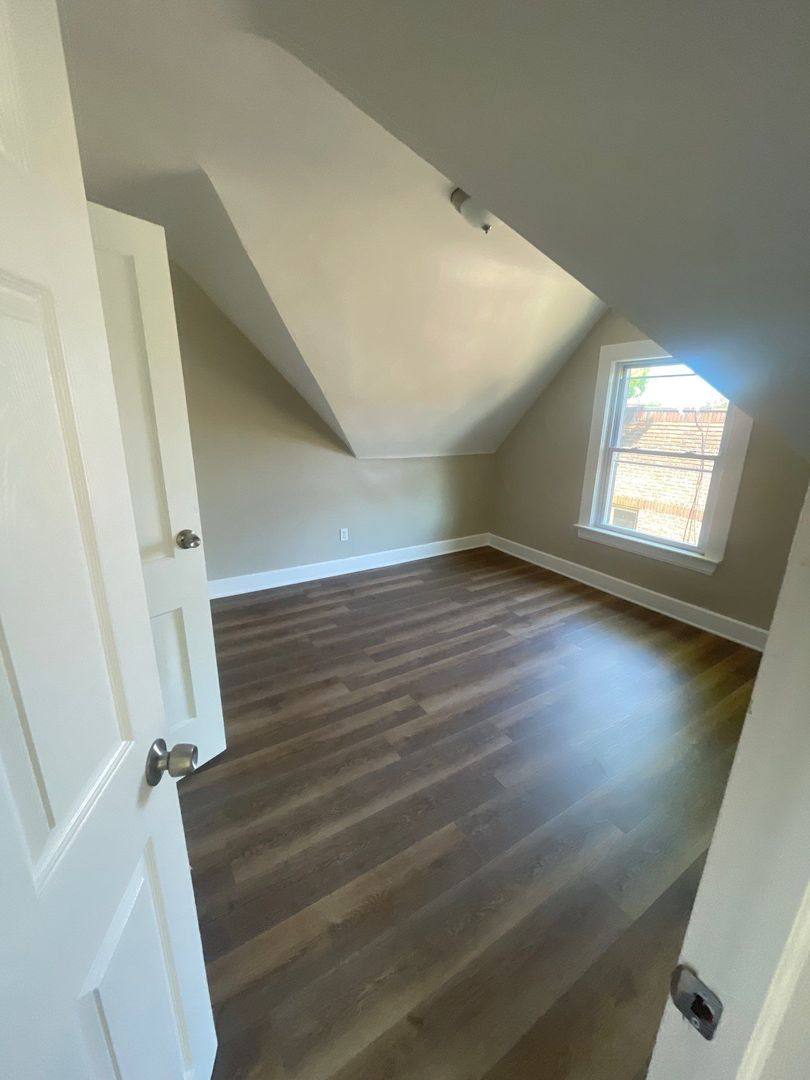 Apartment for rent at 381 E 152nd St, Cleveland, OH 44110