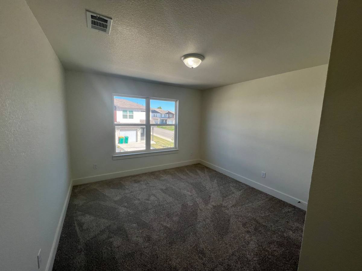 Townhouse for rent at 1826 Royal Loop, Belton, TX 76513