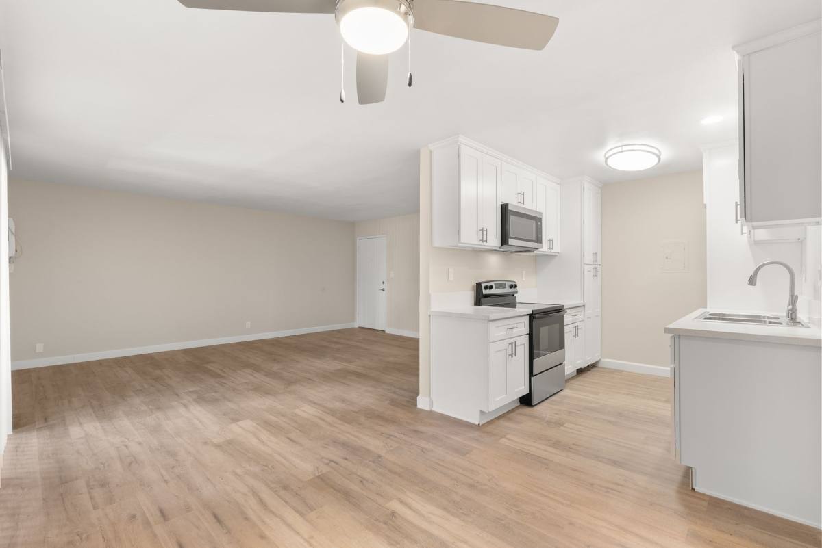 Apartment for rent at 8112 Magnolia Ave, Riverside, CA 92504