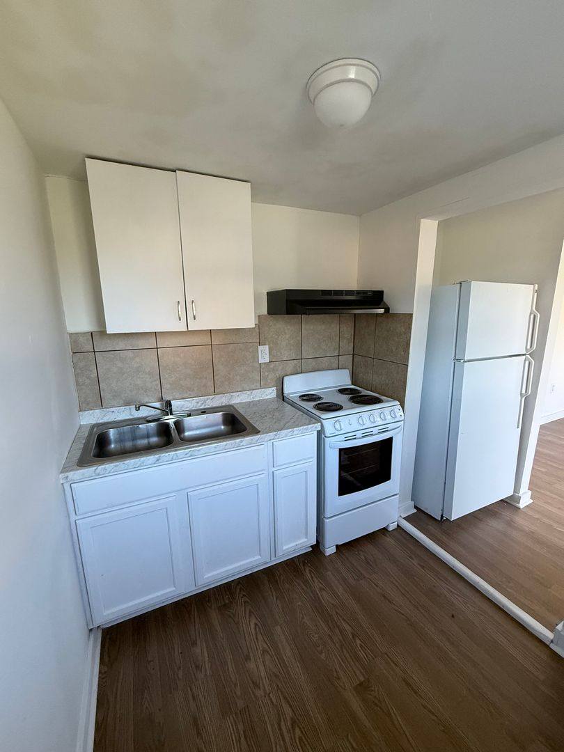 Apartment for rent at 917 Askin St, Martinsville, VA 24112