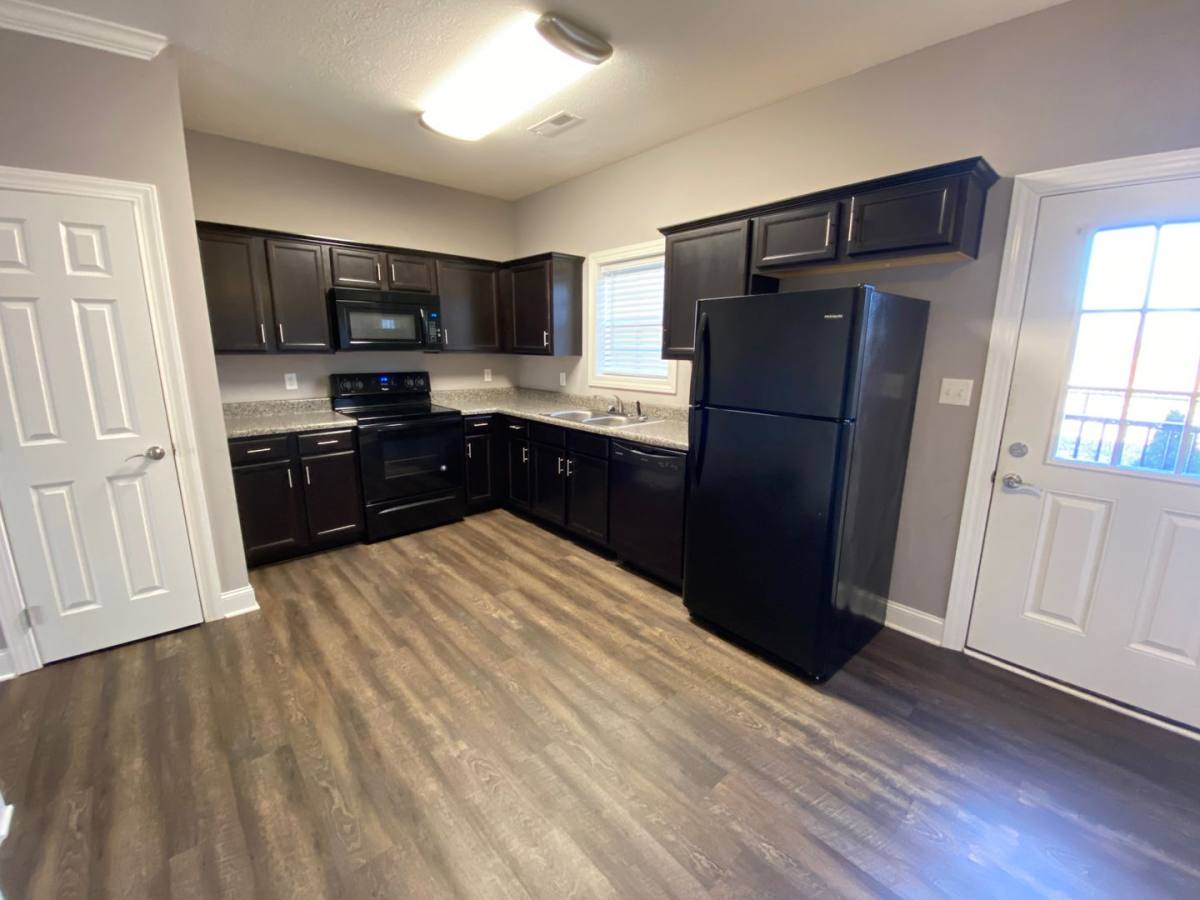 Apartment for rent at 5878 Old Nashville Rd, Bowling Green, KY 42104