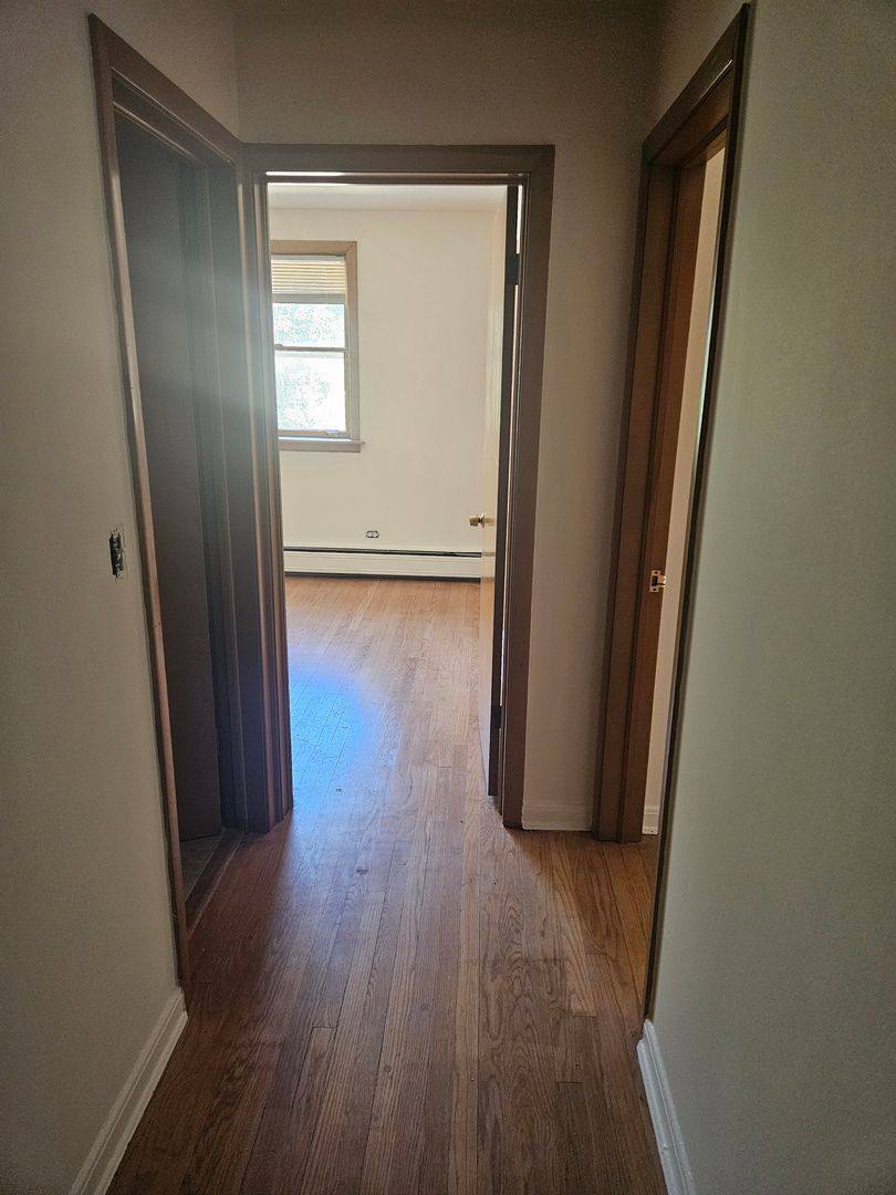 Apartment for rent at 2727 Central St #2N, Evanston, IL 60201