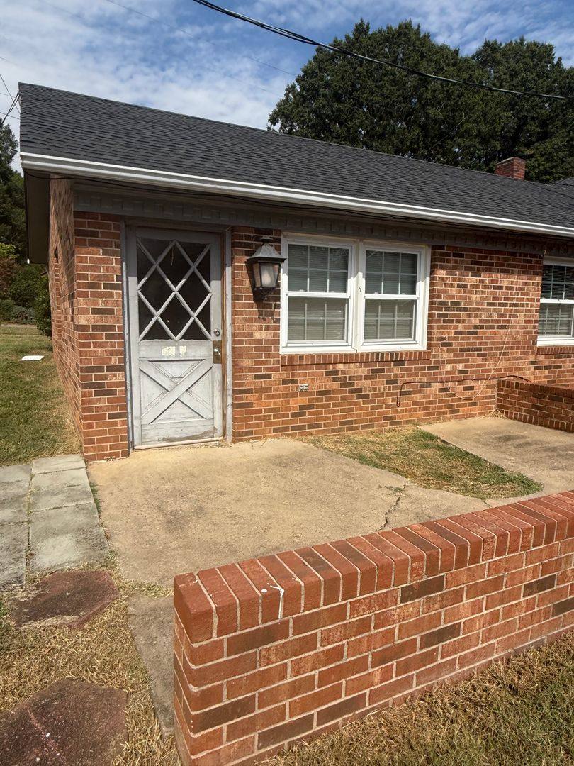 Apartment for rent at 34 Magnolia St, Ridgeway, VA 24148