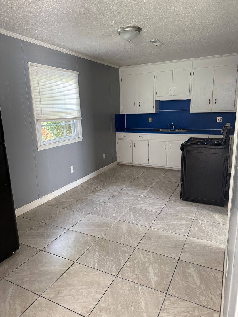 Apartment for rent at 34 Magnolia St, Ridgeway, VA 24148