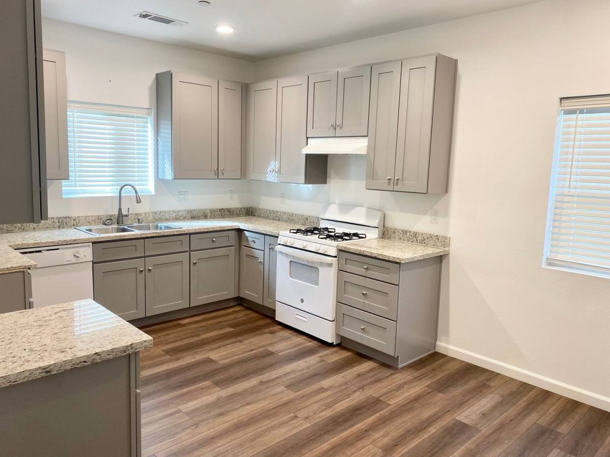 Apartment for rent at 1326 S Santa Fe St, Visalia, CA 93292