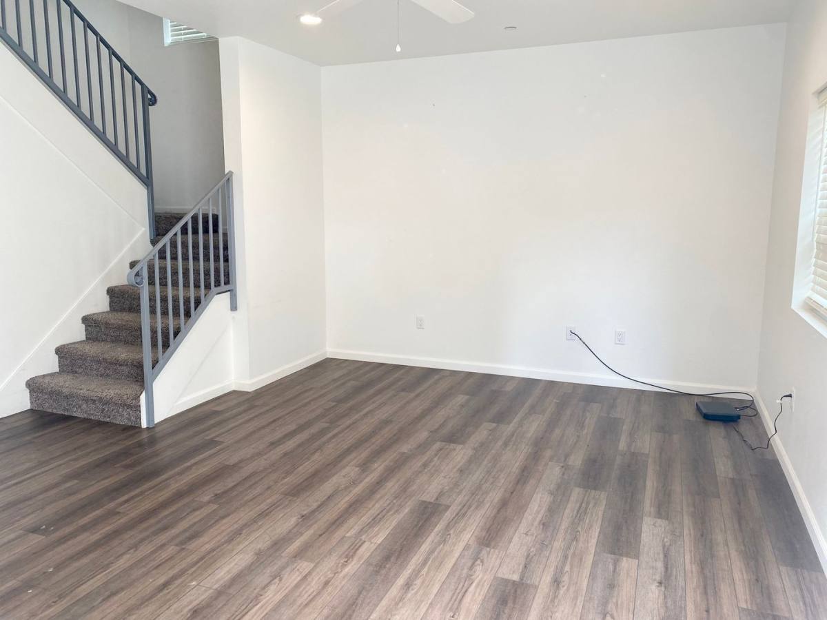 Apartment for rent at 1326 S Santa Fe St, Visalia, CA 93292