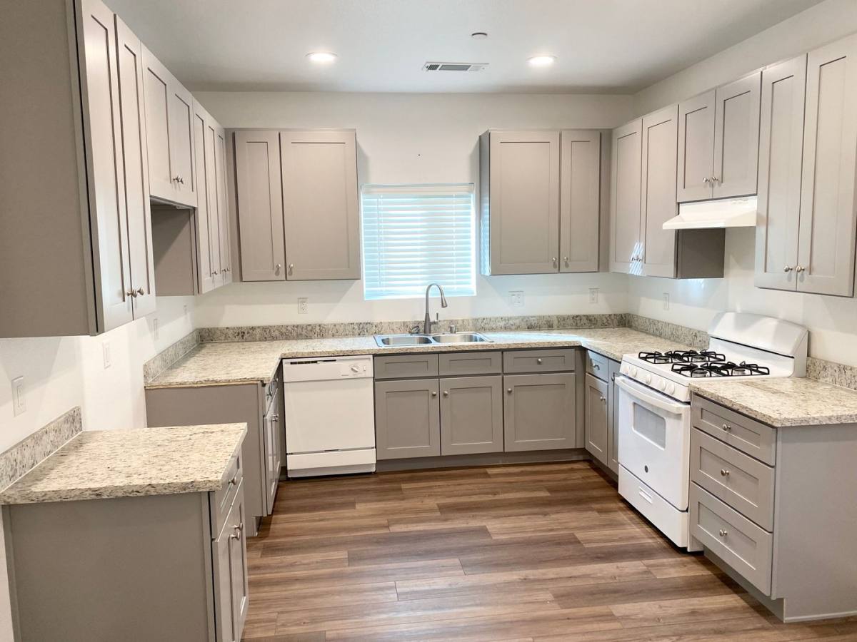 Apartment for rent at 1326 S Santa Fe St, Visalia, CA 93292