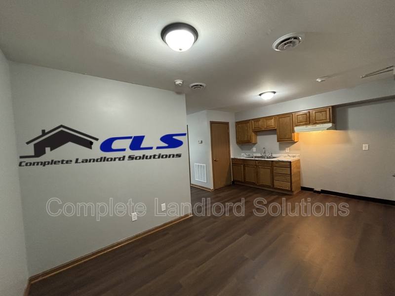 Apartment for rent at 1400 N Ave, Terre Haute, IN 47804