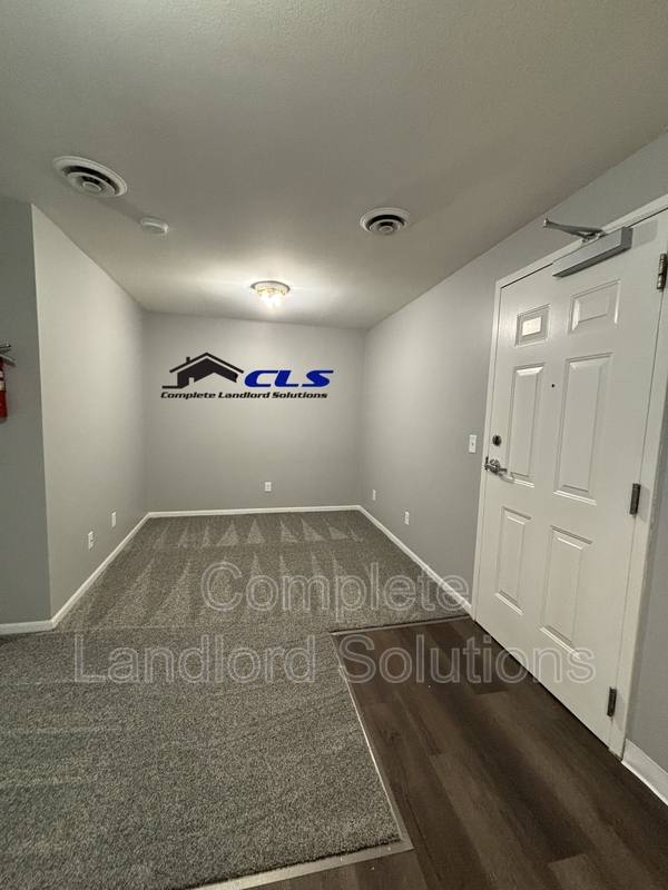 Apartment for rent at 1400 N Ave, Terre Haute, IN 47804