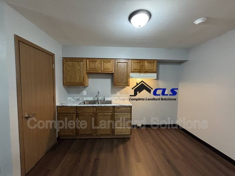 Apartment for rent at 1400 N Ave, Terre Haute, IN 47804